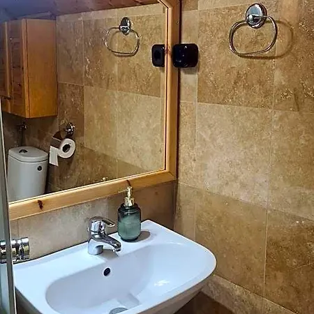 Aparthotel Downtown With Shared Kitchen Győr