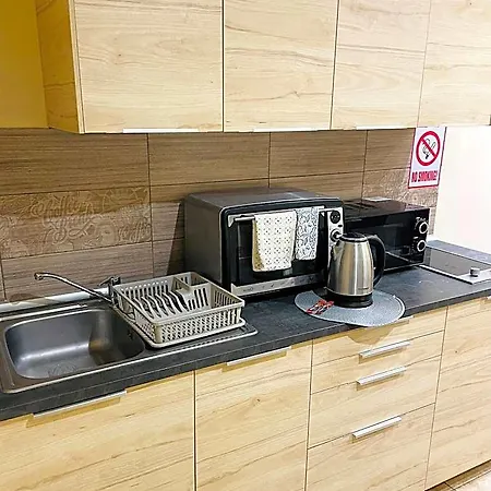 Downtown With Shared Kitchen Aparthotel 3*